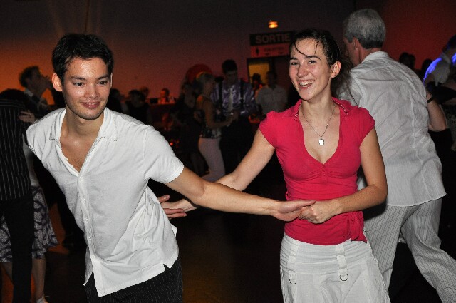min 2008 11 08 fous swing 384